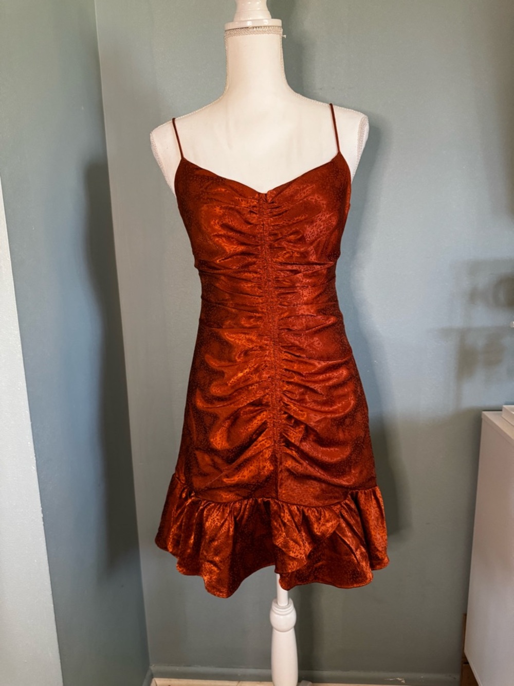 Astr The Label  Copper RUST EUC Satin Ruched Mini Dress with Ruffle Hem SMALL